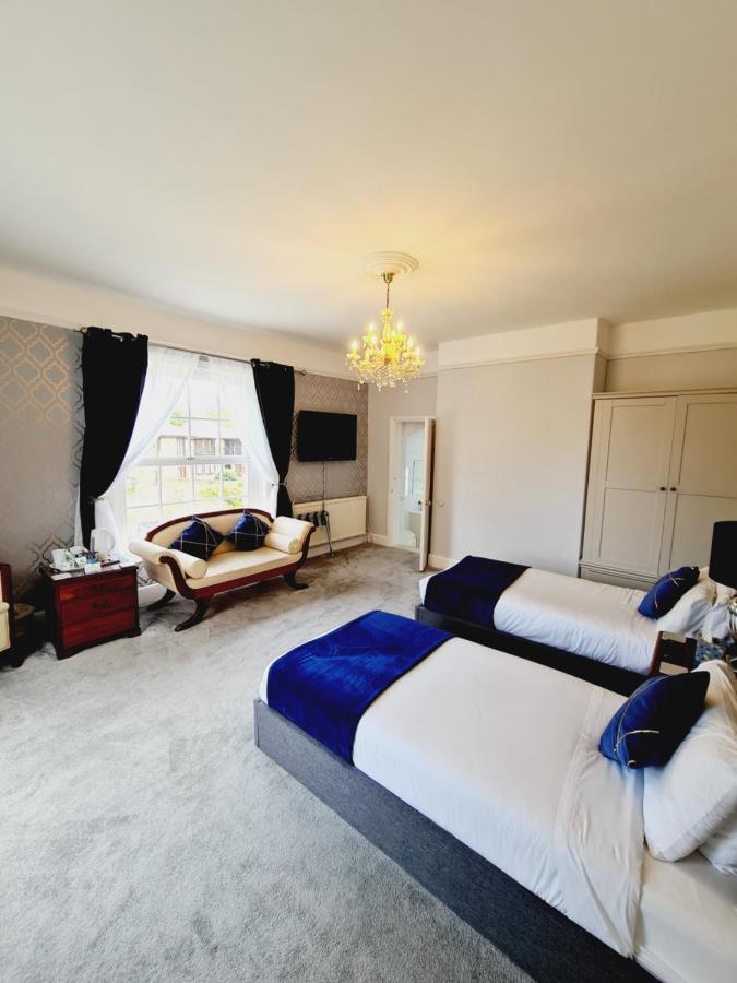 Beaufort Lodge - Central Location & Free Parking ทอนทัน ภายนอก รูปภาพ