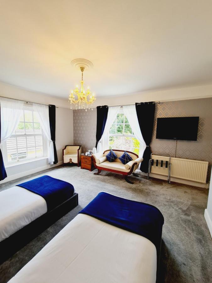 Beaufort Lodge - Central Location & Free Parking ทอนทัน ภายนอก รูปภาพ